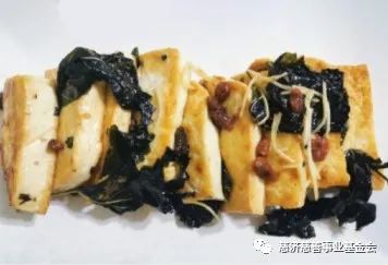 【每日蔬食】紫蘇煎豆腐